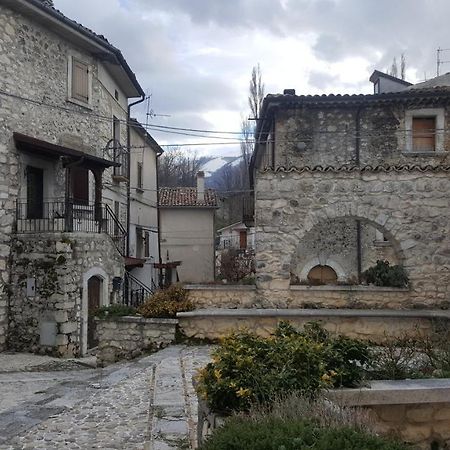 Le Dimore Di Angelo Sant'Eufemia a Maiella Exterior photo