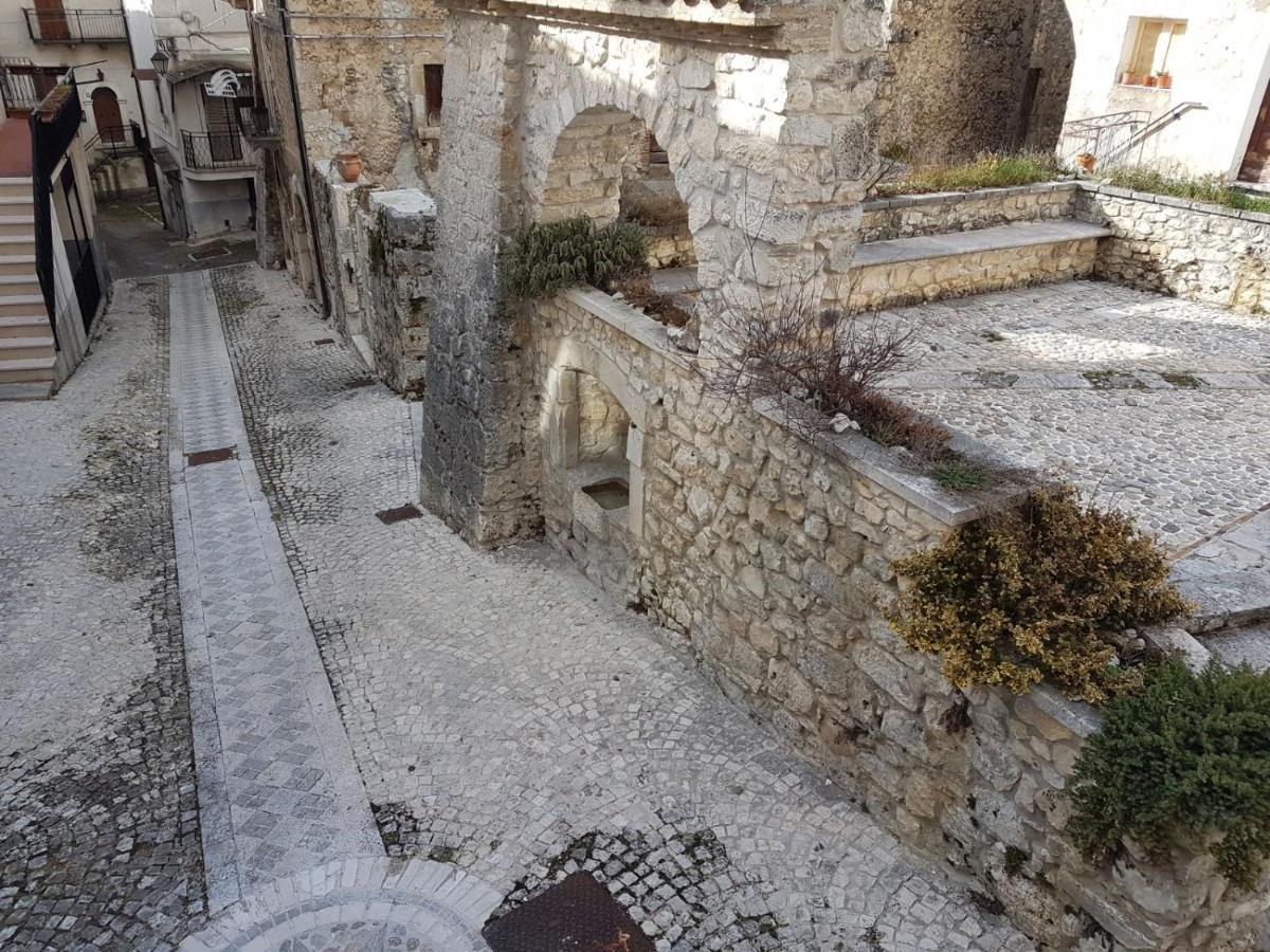 Le Dimore Di Angelo Sant'Eufemia a Maiella Exterior photo